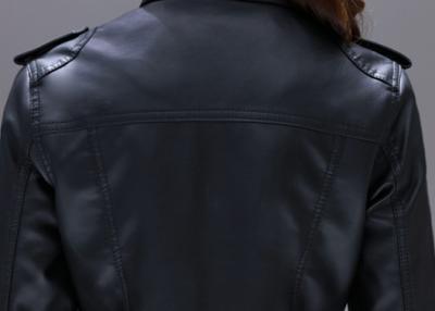 фото 4 Байкерская кожаная куртка маленькая