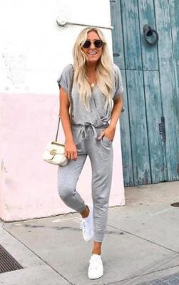 купить Костюм с v-образным вырезом