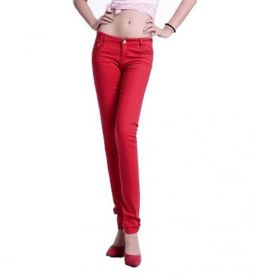 купить Брюки-карандаш джинсовые цветные