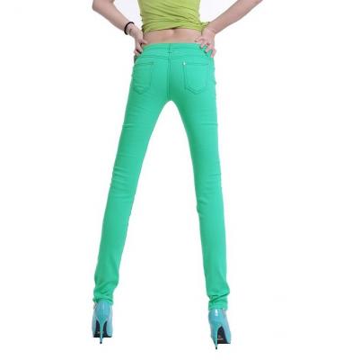 фото 10 Брюки-карандаш джинсовые цветные